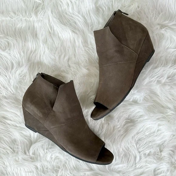 Duffy peep toe bootie cheap